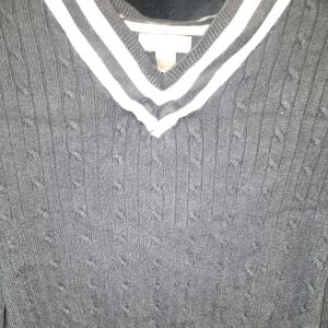 Womens black and white v neck cable knit Sweater